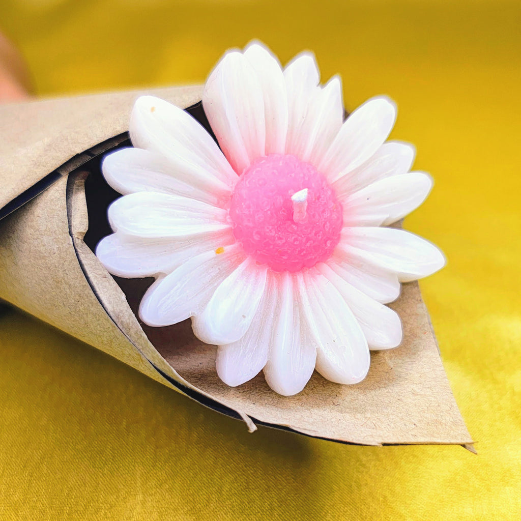 Daisy Candle | Set of Four